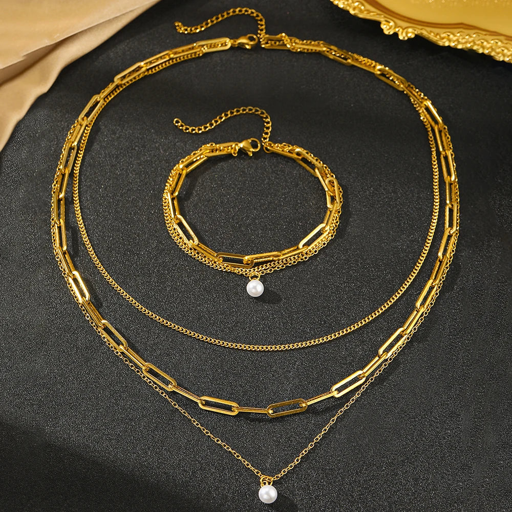 Elegant Delicate Pearl Pendant Jewelry Set