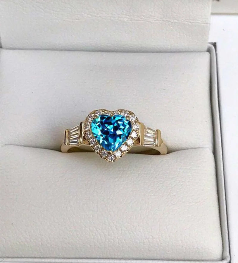 Elegant Noble Gold Color Heart Ring