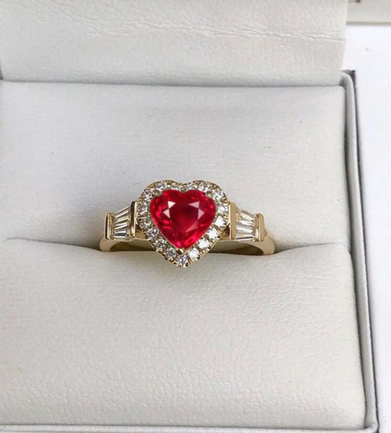 Elegant Noble Gold Color Heart Ring