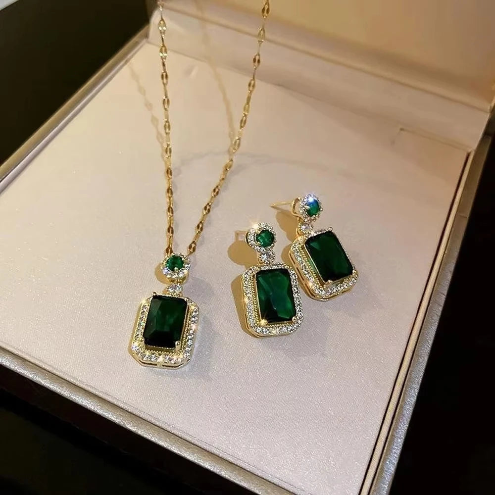 Three Piece Jewelery Set