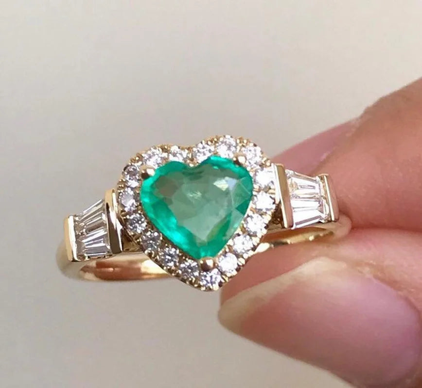 Elegant Noble Gold Color Heart Ring